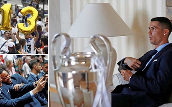 Ronaldo cắt tóc ăn mừng cùng CĐV Real Madrid