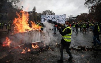 2019: 'Áo phản quang vàng' sẽ tiếp tục làm Tổng thống Macron chao đảo?