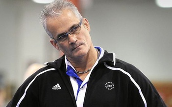 Bị buộc tội tấn công tình dục, cựu huấn luyện viên huy chương vàng Olympic Mỹ tự sát
