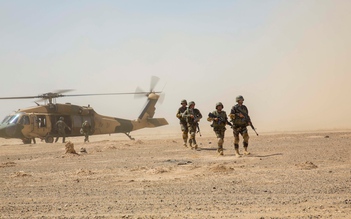 Tướng thủy quân lục chiến nói Mỹ sẽ tiếp tục không kích yểm trợ quân Afghanistan chống Taliban