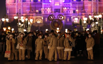 Đêm Halloween mất vui tại Disneyland Thượng Hải vì 1 ca Covid-19