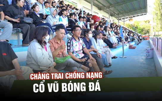 Chàng trai chống nạng dẫn cả gia đình đi tiếp lửa cho giải TNSV 2026