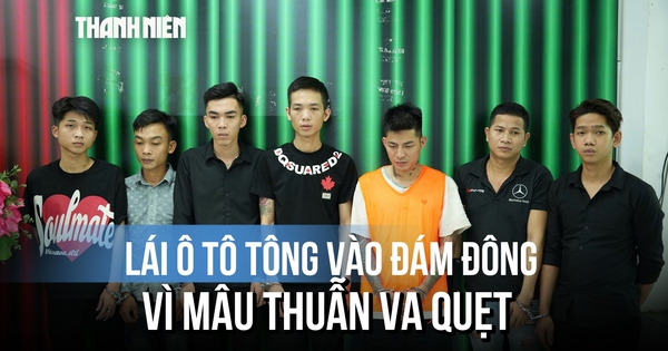 Lái ô tô tông vào đám đông vì mâu thuẫn lùi xe
