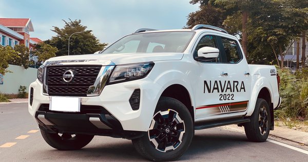 Nissan Navara 2022: Động cơ mới thay đổi toàn diện cảm giác lái
