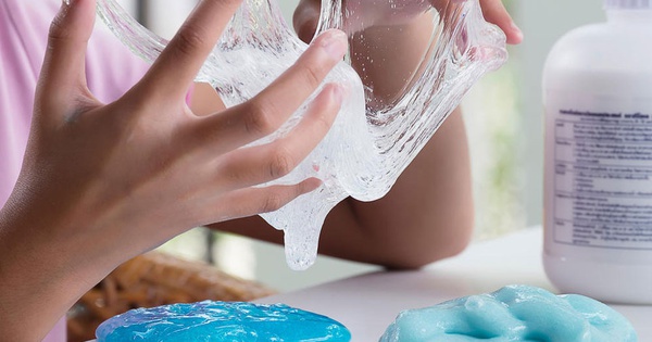 Trẻ có nguy cơ ngộ độc, tử vong khi tự chế và sử dụng slime trôi nổi