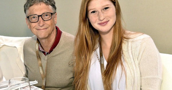 Bill Gates khuyên sinh viên mới tốt nghiệp điều gì?