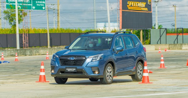 'Vần vô lăng' Subaru Forester 2023 trên đường đua: Đã lái 'hay' còn an toàn