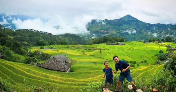 Travel blogger Khoai Lang Thang: ‘Từng ngồi bán bông đến tận sáng mùng 1’