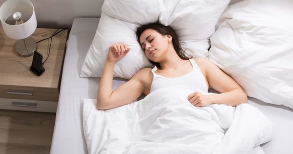 5 việc bạn không nên làm ngay trước khi đi ngủ