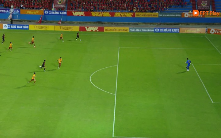 Highlight CLB Ninh Bình 4-3 HAGL: Rượt đuổi 7 bàn nghẹt thở, 2 thẻ đỏ và ngôi đầu đổi chủ