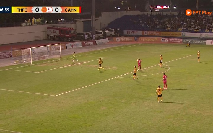 Highlight CLB Thanh Hóa 1-3 CLB CAHN: Siêu phẩm sút xa của Đoàn Văn Hậu