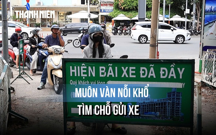 Cảnh tượng 'đau đầu' ở TP.HCM: Đi làm 30 phút, tìm chỗ gửi xe thêm 15 phút