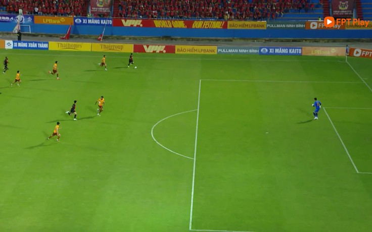 Highlight CLB Ninh Bình 4-3 HAGL: Rượt đuổi 7 bàn nghẹt thở, 2 thẻ đỏ và ngôi đầu đổi chủ