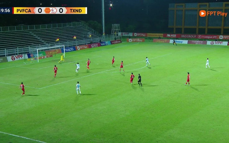 Highlight PVF-CAND 0-1 Nam Định: May mắn của Lucas