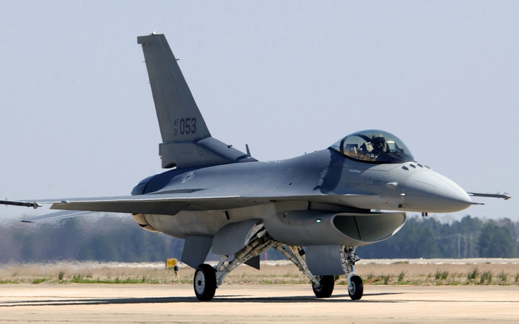 Nga: Chuyển giao F-16 đến Ukraine mở ra nghi ngờ NATO can dự trực tiếp vào xung đột