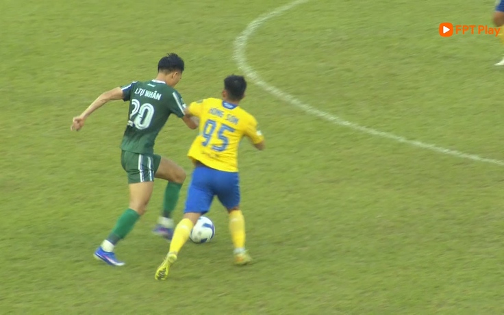 Trường Tươi Đồng Nai bị Đồng Tháp cầm hòa: Ngôi đầu chưa lung lay