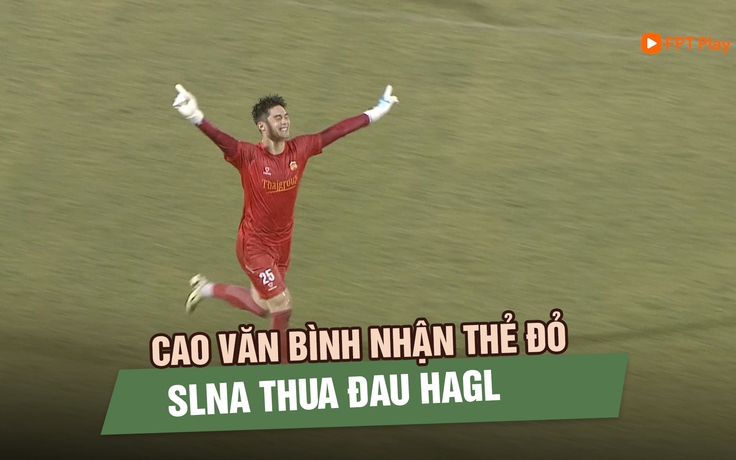 Cao Văn Bình nhận thẻ đỏ, SLNA thua đau HAGL trong cơn mưa sân Vinh