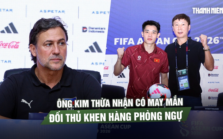 Việt Nam thắng Philippines: Ông Kim nói may mắn, đối thủ khen hàng phòng ngự 