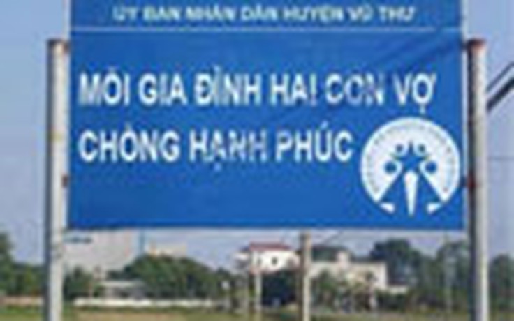 Dấu phẩy, biển cổ động: Những bức ảnh về dấu phẩy và biển cổ động sẽ đem tới cho bạn cảm giác kích thích và hứng khởi. Hãy thưởng thức chi tiết và sức mạnh của những câu thông điệp được thể hiện qua hình ảnh độc đáo này.