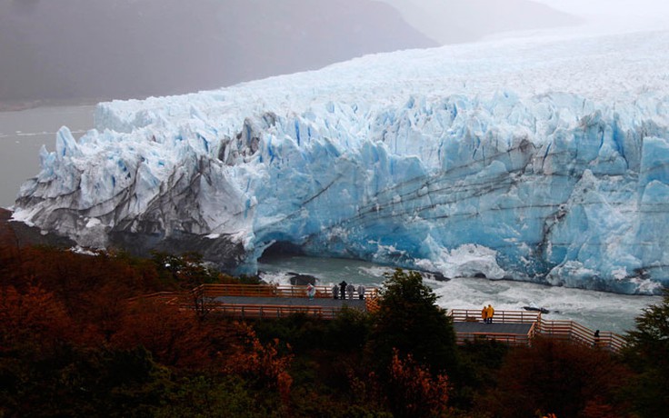 Kinh hoàng sập núi băng ở Argentina