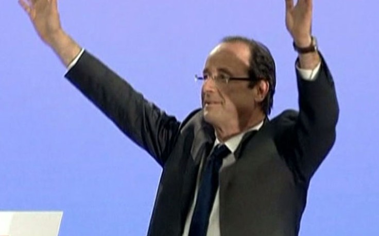 Bầu cử tổng thống Pháp: Ông Hollande qua mặt ông Sakozy