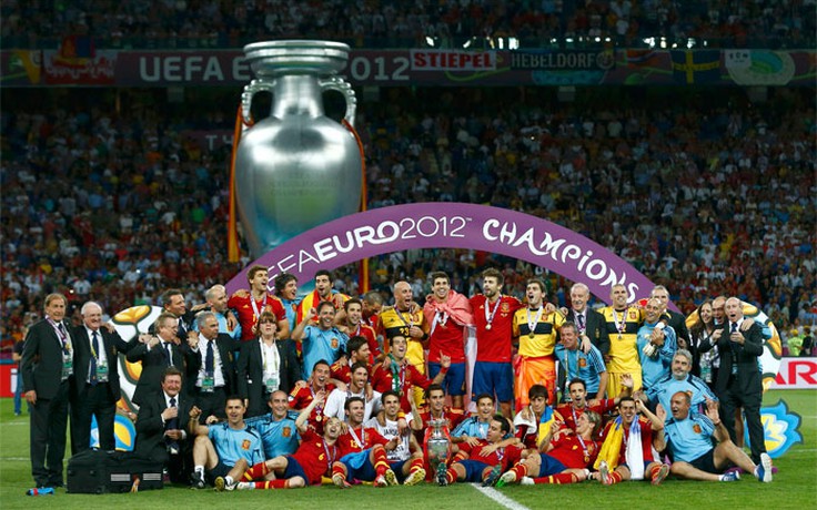 Tây Ban Nha lên ngôi EURO 2012
