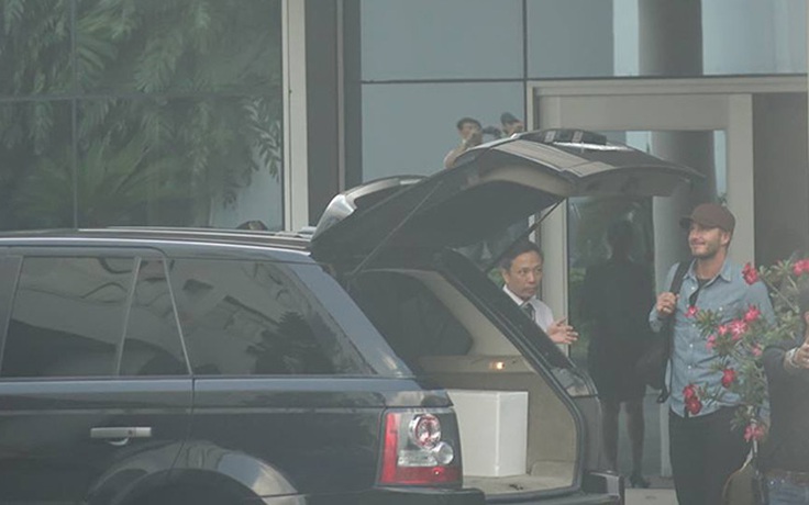 [VIDEO] ‘Chê’ Mercedes, David Beckham chọn Range Rover di chuyển tại TP.HCM