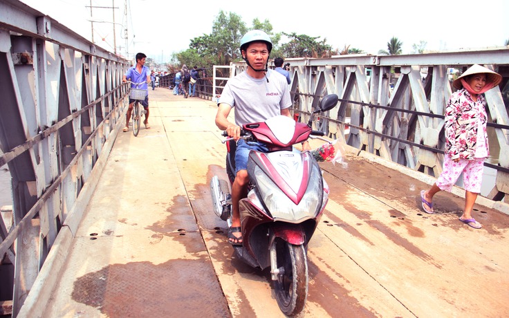 Thông xe cầu Long Kiểng sau 12 ngày bị sập ở TP.HCM
