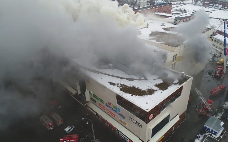 Cháy siêu thị Nga: lửa lại bùng phát; số người thiệt mạng lên đến 64