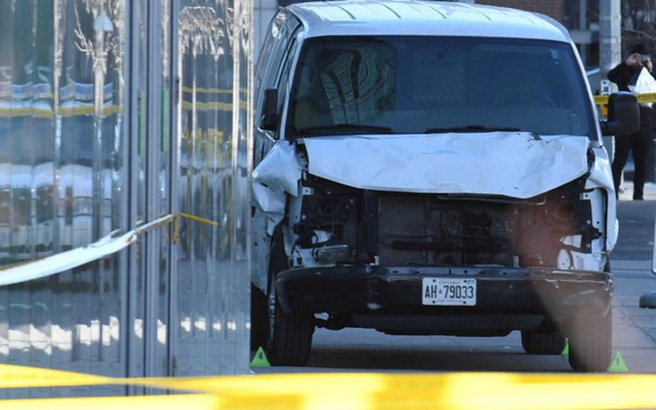 Xe tải lao lên vỉa hè ở Canada, ít nhất 10 người thiệt mạng