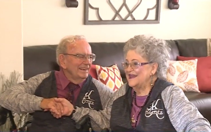 Nhờ mặc áo cặp mà chung sống hạnh phúc 68 năm