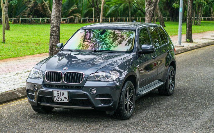 BMW X5 giá gần 1,2 tỉ đồng sau 10 năm sử dụng