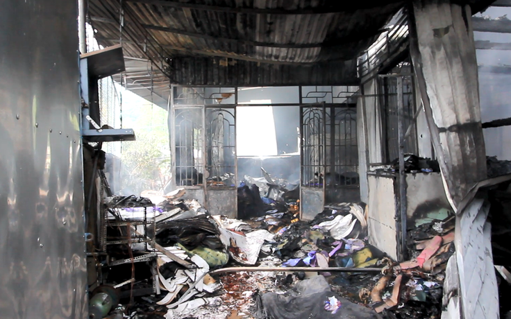 Cháy xưởng làm vàng mã ở Nha Trang, 1 người chết, 1 người bị bỏng nặng