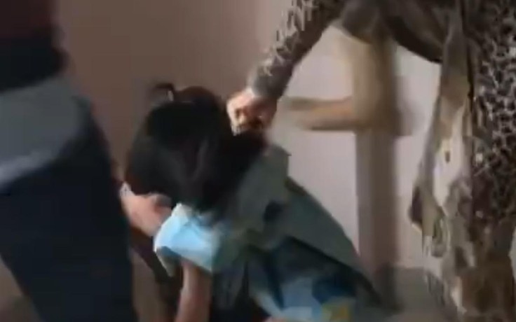 Triệu tập người tung clip đánh 3 phụ nữ: Nhanh chóng truy xét nhóm đánh người