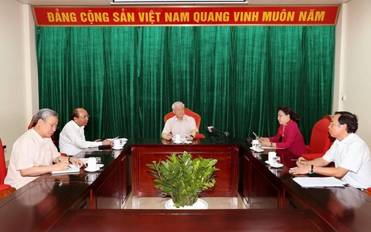 Tổng bí thư, Chủ tịch nước Nguyễn Phú Trọng chủ trì họp lãnh đạo Đảng, Nhà nước