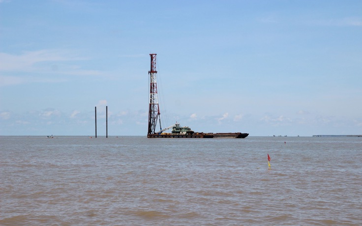 Cà Mau: Điện gió Tân Thuận dời trụ tuabin để đảm bảo an toàn cho ngư dân