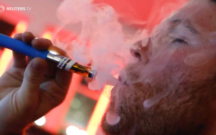Vì sao Mỹ cân nhắc cấm thuốc lá điện tử có hương vị?