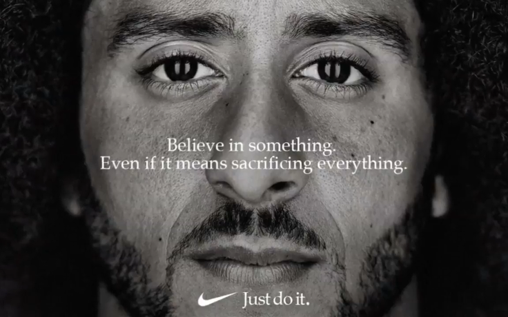 Quảng cáo càng gây tranh cãi, Nike càng bán chạy