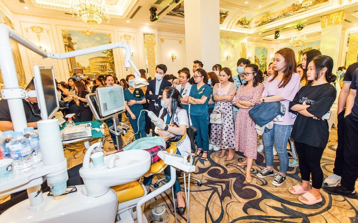Nha khoa Răng Xinh - Hành trình mang nụ cười xinh đến với mọi người Nha khoa Răng Xinh - Hành trình mang nụ cười xinh đến với mọi người