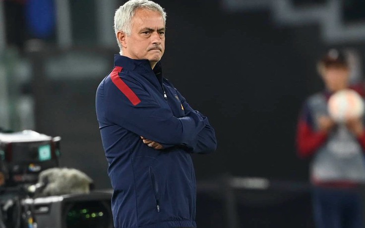 HLV Mourinho thừa nhận AS Roma phải tranh nhì bảng để ‘sống sót’ ở Europa League