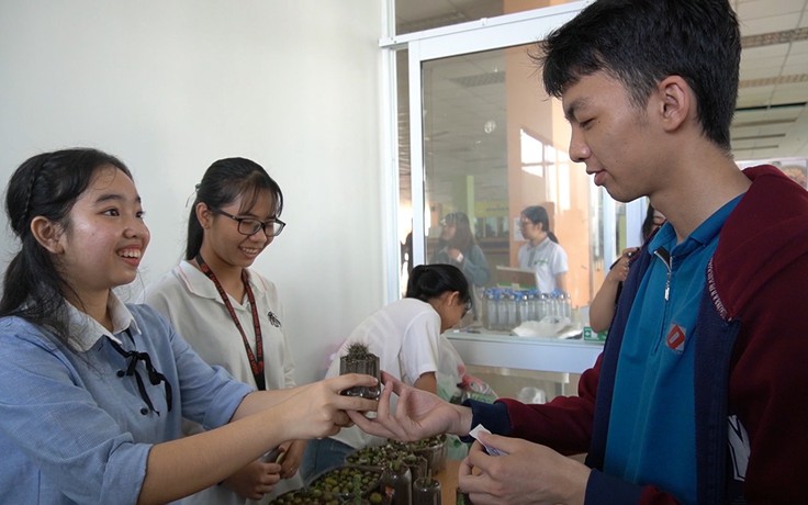 Share To Smile - Ngàn cây xanh đổi ngàn chai nhựa