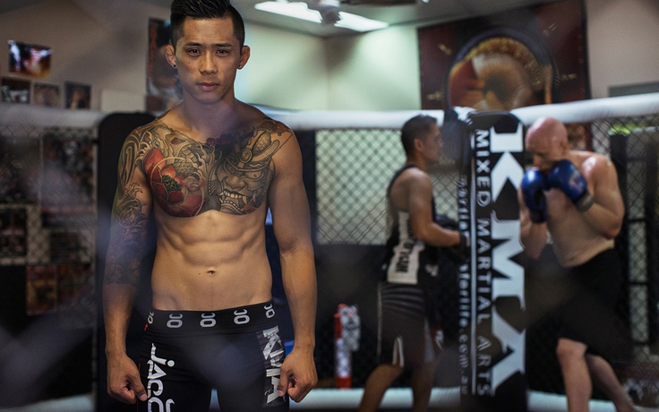 Võ sĩ gốc Việt Martin Nguyen gây chấn động võ đài MMA
