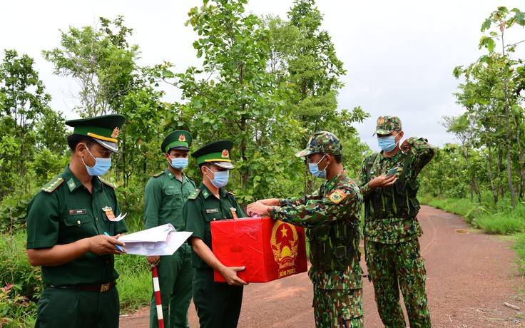 Bầu cử ĐBQH khóa XV và ĐB HĐND các cấp nhiệm kỳ 2021 - 2026: Ngày hội non sông Bầu cử ĐBQH khóa XV và ĐB HĐND các cấp nhiệm kỳ 2021 - 2026: Ngày hội non sông