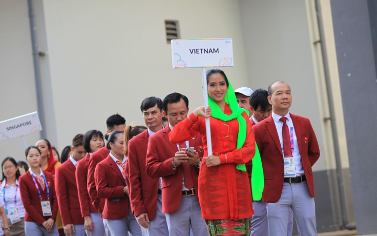 Quốc kỳ Việt Nam tung bay ở làng vận động viên ASIAD 18 2018