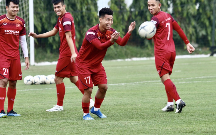 Đội tuyển Việt Nam “tâm đầu ý hợp” vượt qua bài tập lạ