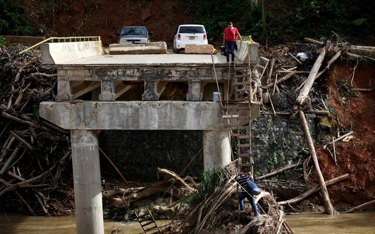 Gần 3.000 người thiệt mạng do siêu bão Maria