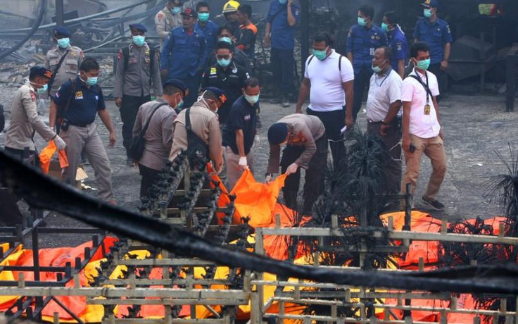 Nhà máy pháo hoa ở Indonesia phát hỏa, 47 người chết
