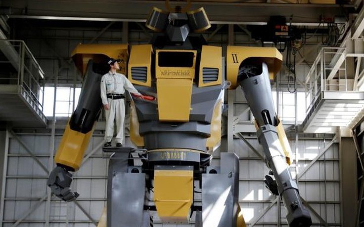 Bạn có muốn tự điều khiển robot Gundam khổng lồ?