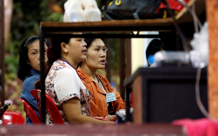 Thái Lan tìm cách đưa 13 nạn nhân ra khỏi hang