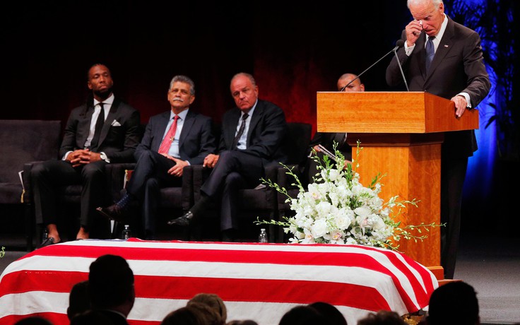 Điếu văn xúc động và hài hước tại tang lễ cố thượng nghị sĩ John McCain